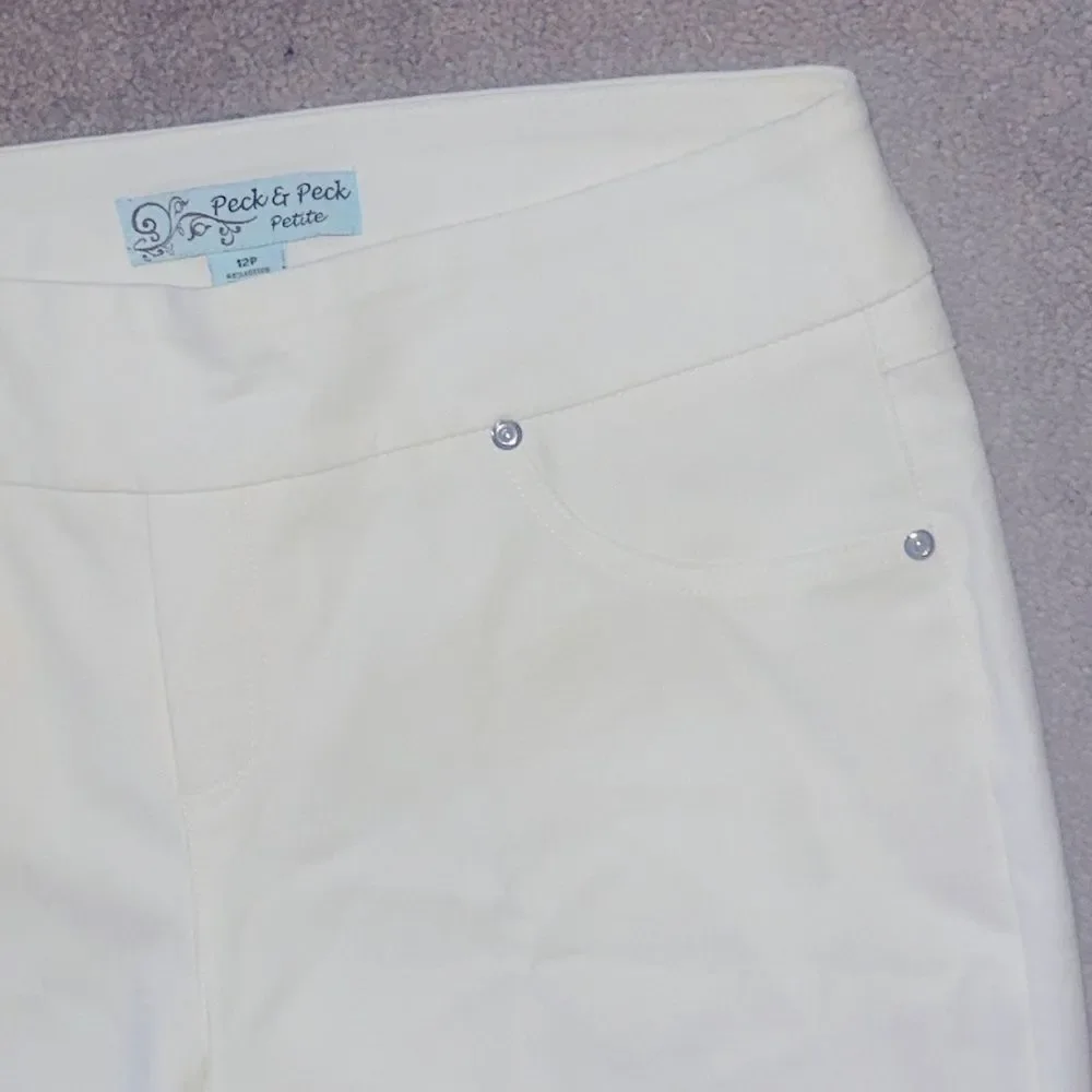 Peck & Peck Petite White Pants!